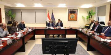 «الاتصالات» تستعد لإبرام اتفاقيات مرتقبة مع شركات التكنولوجيا العالمية لتعزيز تنافسية مصر