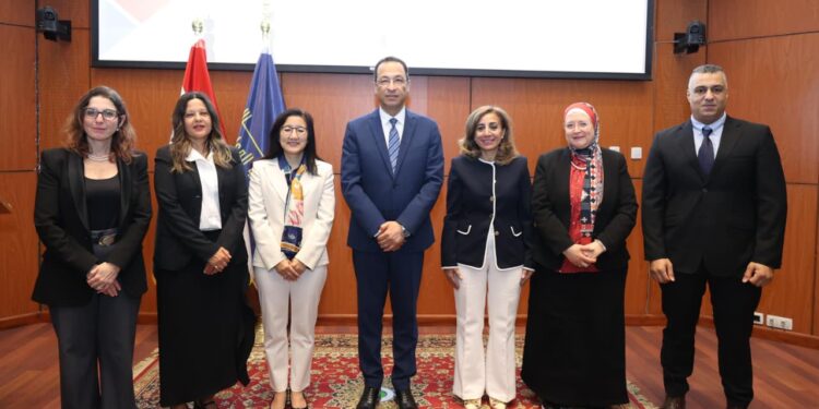 الاتصالات : تدريب 43270 سيدة بمبادرة “قدوة.تك” 