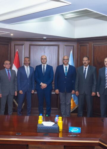جهاز الاتصالات يتعاون مع محافظة الإسكندرية لتطوير خدمات المحمول والإنترنت