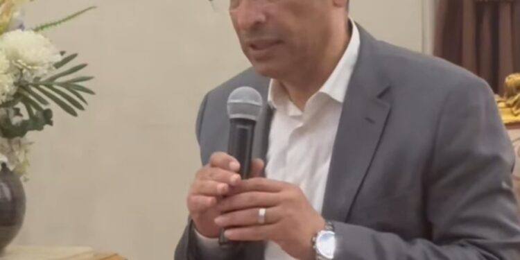 وزير الاتصالات: زيادة كميات تصنيع الهواتف محلياً ستسهم بشكل مباشر في خفض الأسعار مقارنة بالمستورد
