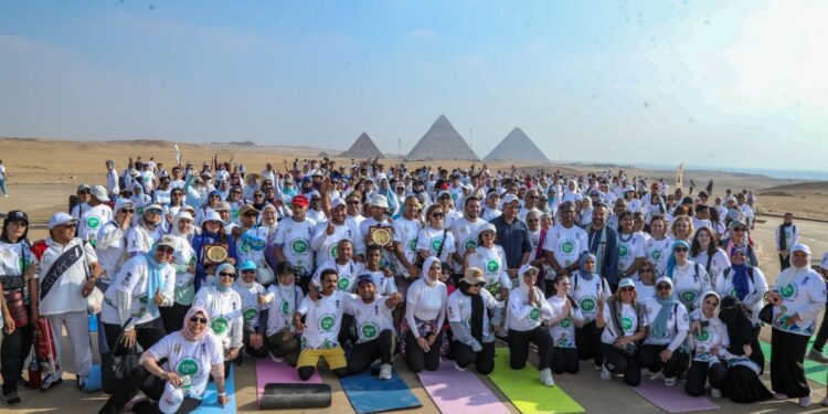 سفارة الهند بالقاهرة تحتفل باليوم العالمي لليوجا 2026 عند أهرامات الجيزة