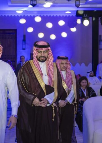 زووم تطلق مركز بيانات جديداً في السعودية لدعم الذكاء الاصطناعي والتحول الرقمي