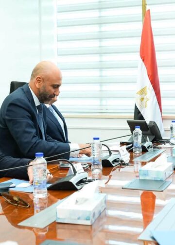 وزير الاستثمار يبحث مع قيادات دي بي ورلد فرص التوسع في مراكز التوزيع وتعزيز التكامل التجاري مع الأسواق الإفريقية