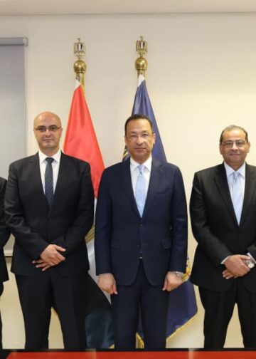 الاتصالات تطلق خدمتي “اطمن” و”اطمن على الآخر” لتوفير إنترنت آمن للأطفال عبر شبكات المحمول