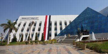 المصرية للاتصالات WE ترفع علم مصر على مقراتها احتفالًا بالإنجاز التاريخي للمنتخب الوطني في كأس العالم 2026