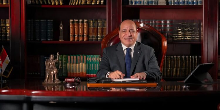 بعد استيلائهما على نصف مليار دولار..مجموعة ناصر هاشم ومشاركوه تدرس طلبًا للدفاع عن حسن الكردي وشقيقه في قضايا فساد بالعراق