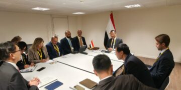وزير الاتصالات يناقش مع نائب البنك الدولي التعاون في مجالات التحول الرقمي والذكاء الاصطناعي