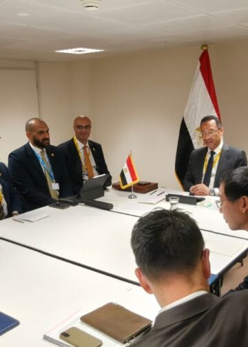وزير الاتصالات يناقش مع نائب البنك الدولي التعاون في مجالات التحول الرقمي والذكاء الاصطناعي