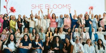 إي آند مصر تطلق برنامج «She Blooms» لتمكين المرأة وتعزيز ثقافة الشمول والتطوير المهني