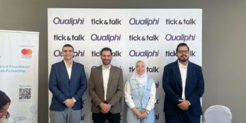 شركة كواليفاي Qualiphi مع Tick & Talk بالجامعة البريطانية لتقديم حلول التقييم وتطوير المهارات