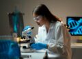 انثروبيك تطلق «Claude Science» لتسريع الأبحاث العلمية دون تطوير نموذج ذكاء اصطناعي جديد