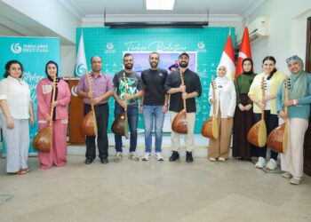 معهد يونس أمره بالقاهرة ينظم دورة لتعليم العزف على آلة الباغلاما التركية