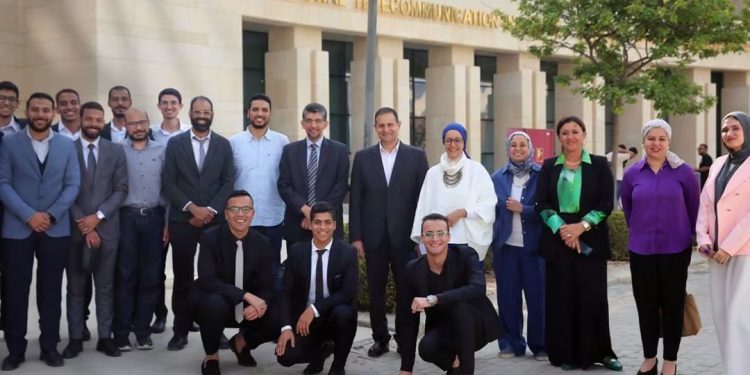 مشروعات تخرج معهد تكنولوجيا المعلومات من مدرجات الجامعة… إلى نماذج عمل حقيقية بمجال صناعة الشرائح الإلكترونية