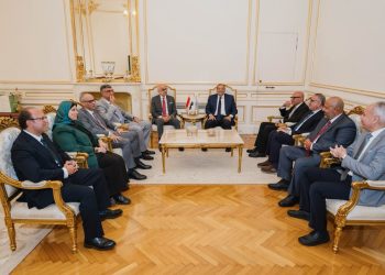 المصرية للاتصالات تمد 10 آلاف طالب بجامعة عين شمس بـ حل “WE SmartED” المدعوم بـ “منصة Digital SmartED”