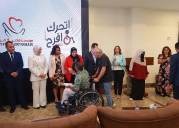 مؤسسة مصر بلا مرض تطلق مبادرة «اتحرك… افرح» لتوفير 1,002 كرسي متحرك لذوي الهمم