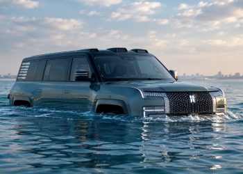 QN Automotive تقدم YANGWANG U8L للمرة الأولى في مصر.. SUV فاخرة قادرة على الطفو في حالات الطوارئ