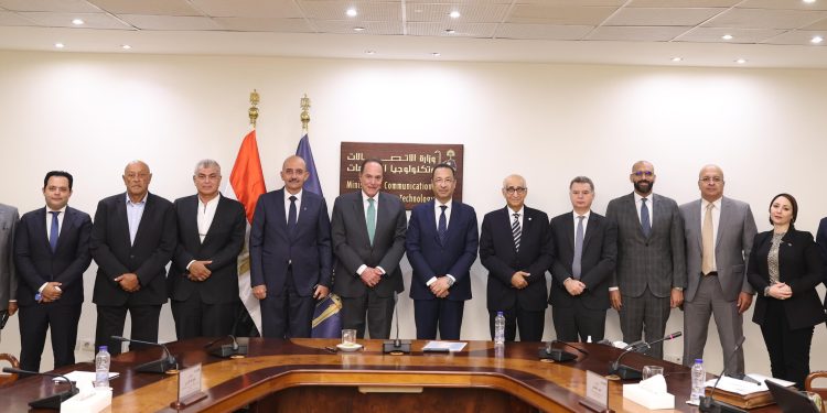 وزارة الاتصالات تستهدف الوصول إلى 400 خدمة على منصة مصر الرقمية بحلول 2030