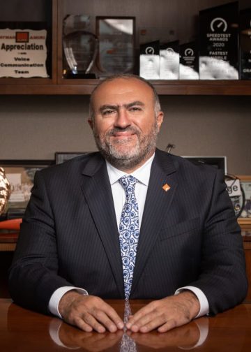 The CEO Magazine العالمية ترصد رحلة أيمن أميري مع اورنچ مصر من الاتصالات إلى التحول الرقمي