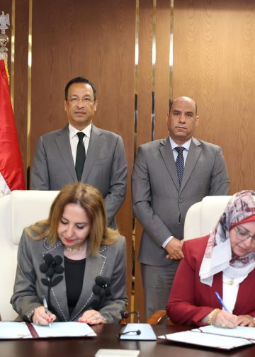 الاتصالات: تنفيذ التطوير المؤسسي الرقمي لوزارة العمل وبناء القدرات الرقمية
