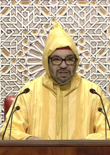 الاعتزاز بالوطن مسؤولية وواجب.. رسائل عاهل المغرب في افتتاح السنة التشريعية الجديدة