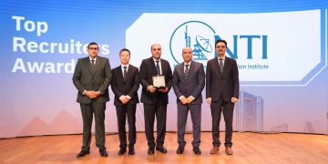 المعهد القومي للاتصالات يفوز بجائزتي «أفضل الأكاديميات» و«أفضل جهات التوظيف» خلال ملتقى هواوي 