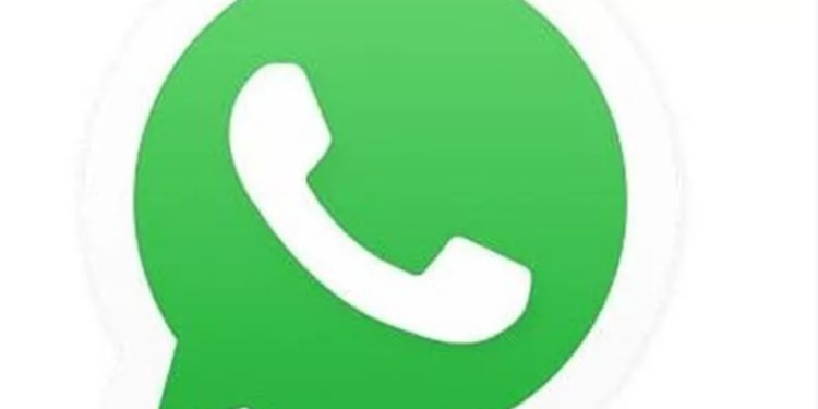 «واتساب» يختبر متصفحًا داخليًا لآيفون يتيح فتح الروابط دون مغادرة التطبيق
